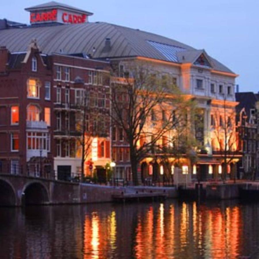 Tiny Houseboat B&B On The Amstel River Amsterdam Exterior photo